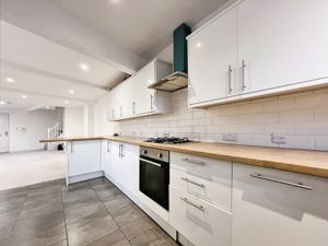 Kitchen- click for photo gallery